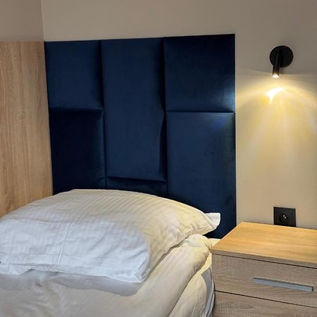 Hotel Zodiak Sucha  Extérieur photo